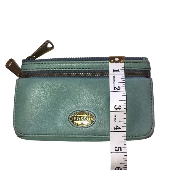 Fossil Explorer Clutch Turquoise Color Green Leather Outer Snap Closure - Picture 10 of 10